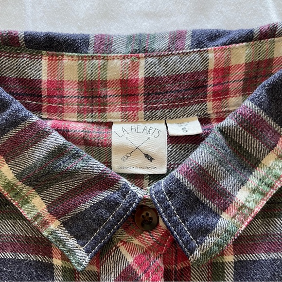 Red, Green and Blue PacSun LA Hearts Shirt - Picture 5 of 5